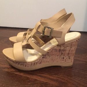 Cork wedge